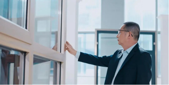 Wu Jun, meneja mkuu wa Yongli Jian Aluminium Co., LTD: Miaka 38 ya kujitolea kwa